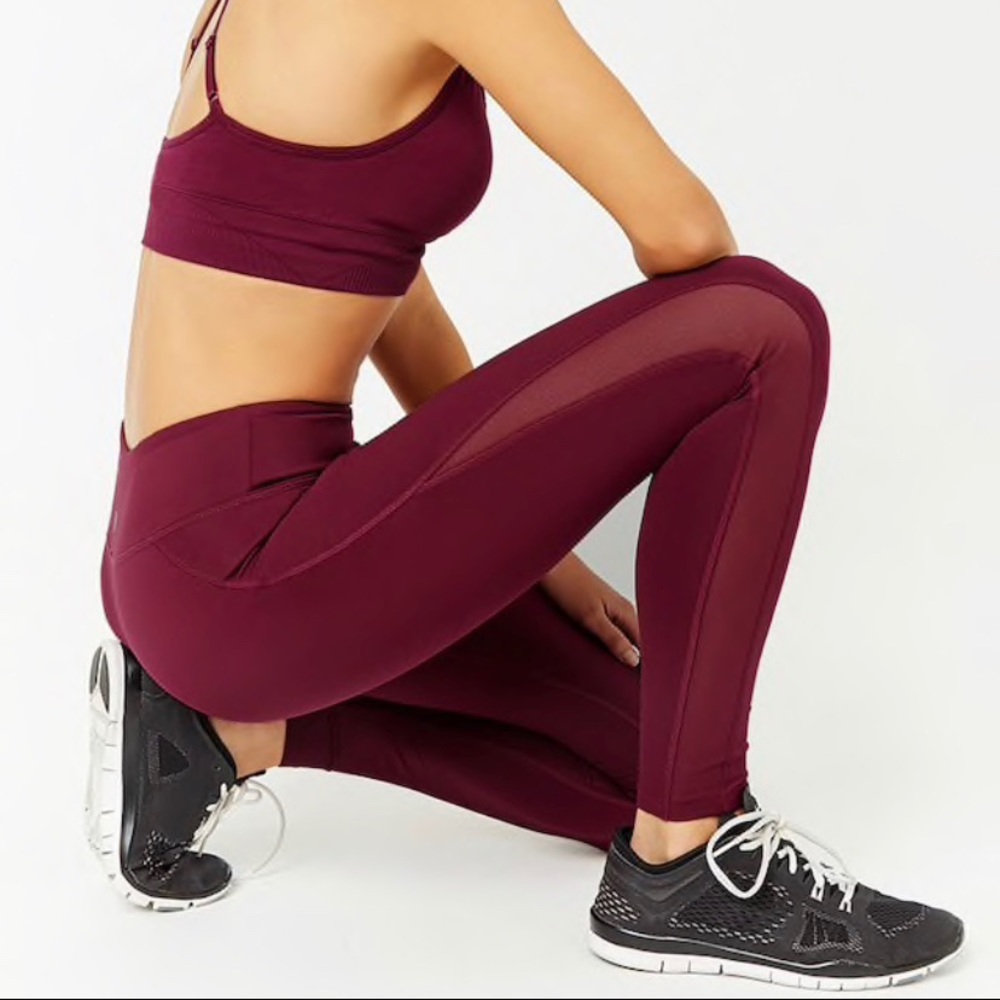 Forever 21 Berry Workout Leggings size Small